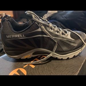 Merrell Shoes - Merrell Sneakers - Size 6 Merrell Shoes - Merrell Sneakers - Size 6